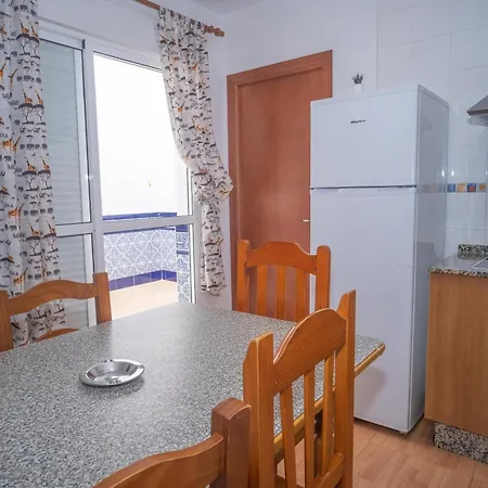Apartment Tranquilos En Conil - 2 Habitaciones, Cerca De La Playa, Facil Aparcamiento - Es-180-38