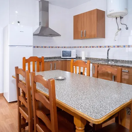 Tranquilos En Conil - 2 Habitaciones, Cerca De La Playa, Facil Aparcamiento - Es-180-38 * Conil De La Frontera